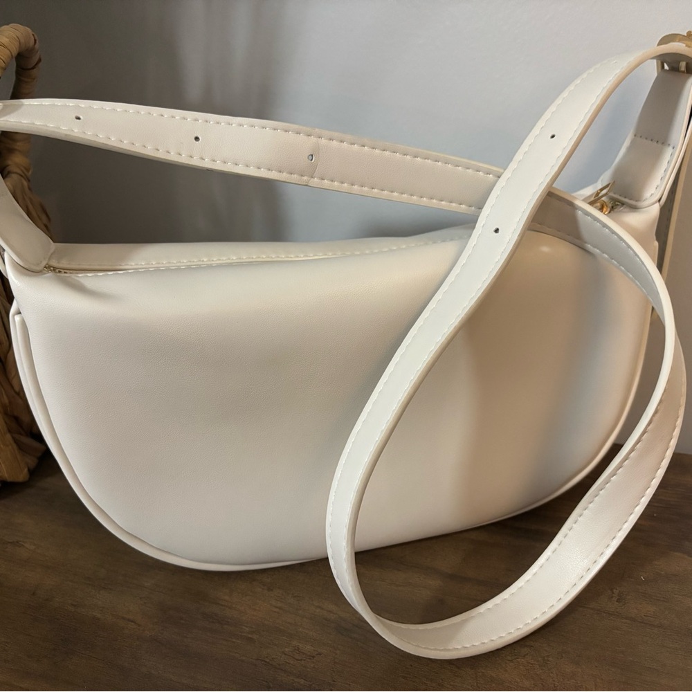 Ivory shoulder purse lightweight